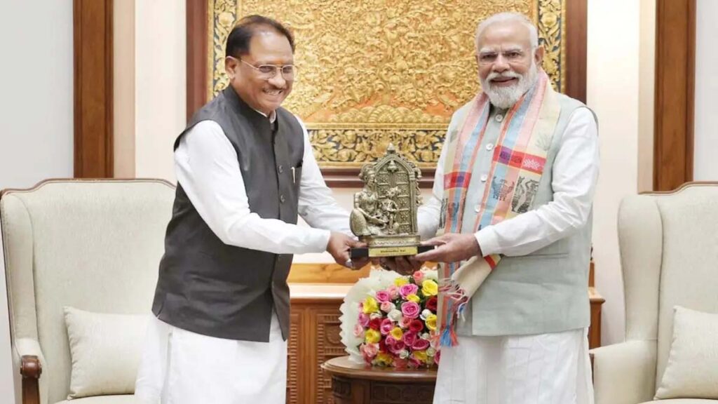 सीएम साय ने पीएम मोदी से की मुलकात, बस्तर के विकास का दिया ब्लू प्रिंट